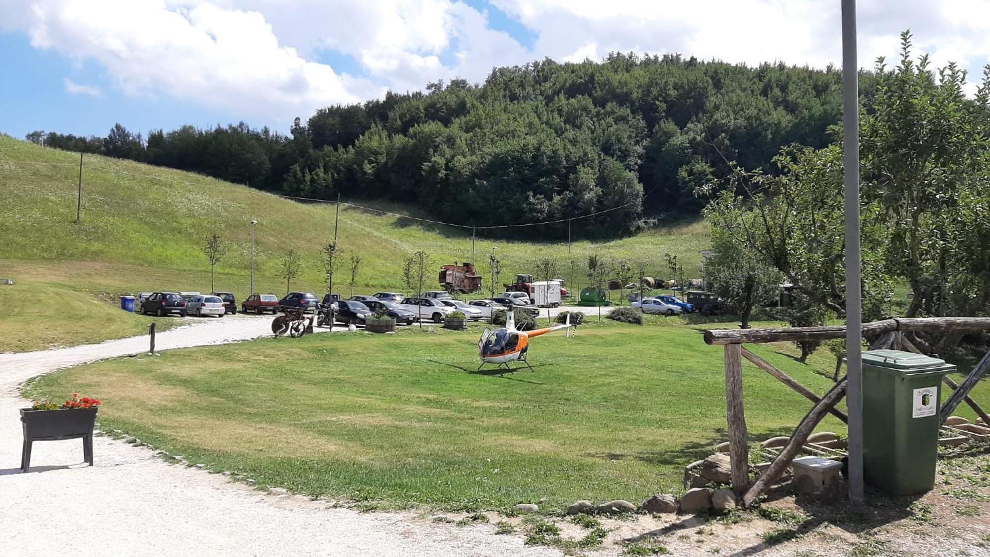 Agriturismo Antica Corte Montatteglia Zewnętrze zdjęcie